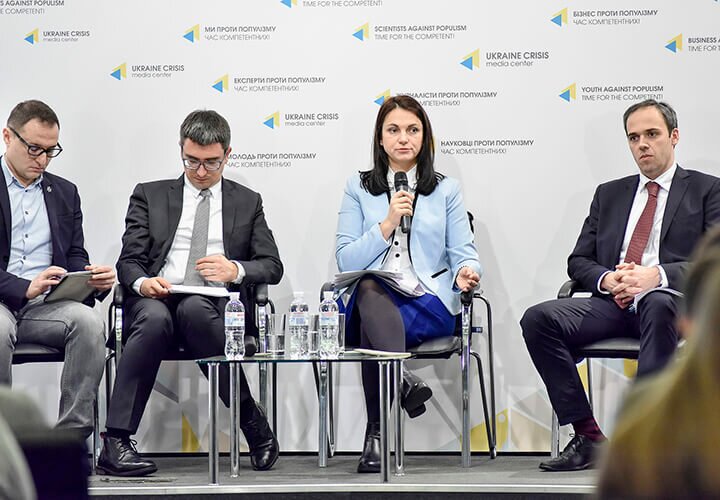 В Українському кризовому медіа-центрі за участі керівника ОФЕА відбувся прес-брифінг на тему використання Україною коштів міжнародних позик